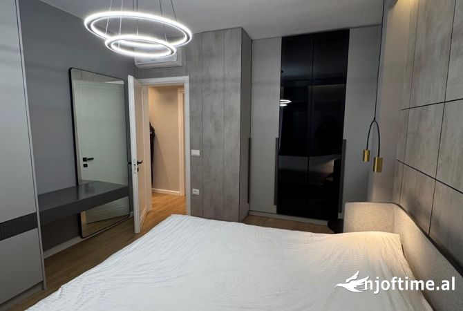 Shtepi me qera Apartament ne Tirane, 2+1, Mobilimi E mobiluar, Pagesa 1,000  Euro.
