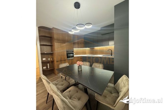 Shtepi me qera 2+1 ne Tirane - 600 Euro