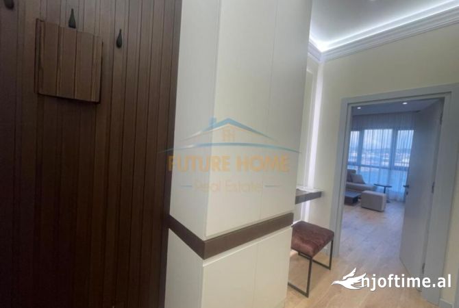 Shtepi me qera Vila Luksoze ne Tirane, 1+1, Mobilimi E mobiluar, Pagesa 1,000  Euro.