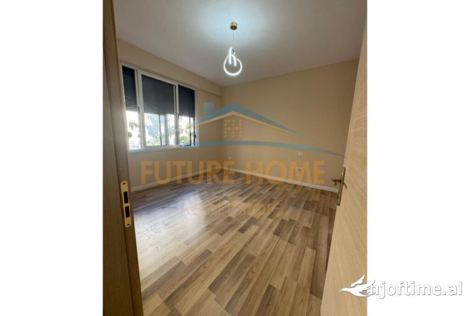 Shtepi ne shitje Apartament ne Tirane, 2+1, Mobilimi Bosh, pa mobiluar, Pagesa 115,000  Euro.