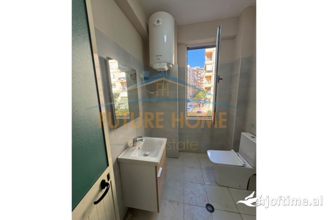 Shtepi ne shitje Apartament ne Tirane, 2+1, Mobilimi Bosh, pa mobiluar, Pagesa 115,000  Euro.