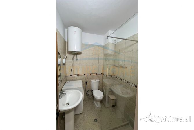 Shtepi me qera Apartament ne Tirane, 1+1, Mobilimi E mobiluar, Pagesa 550  Euro.