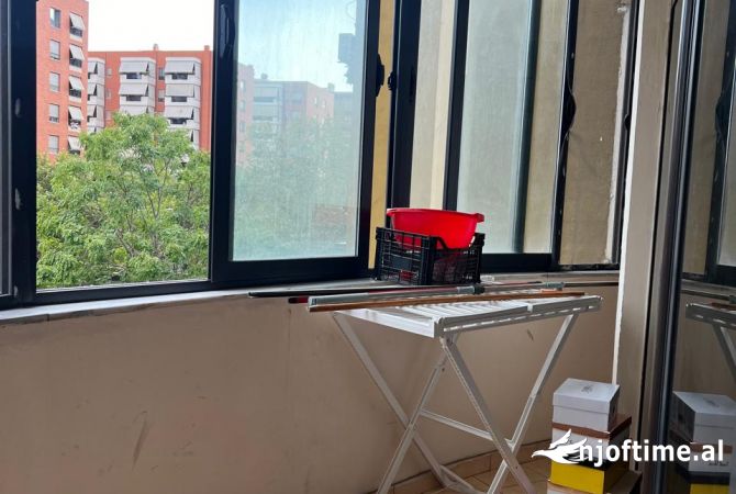 Shtepi me qera Apartament ne Tirane, 1+1, Mobilimi E mobiluar, Pagesa 450  Euro.