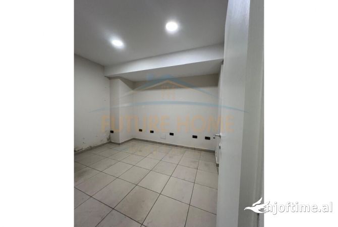 Qira, Ambjent Biznesi, Qender, Tirane.