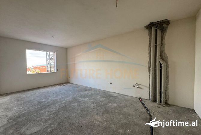 Shtepi ne shitje Apartament ne Tirane, 2+1, Mobilimi Bosh, pa mobiluar, Pagesa 93,150  Euro.