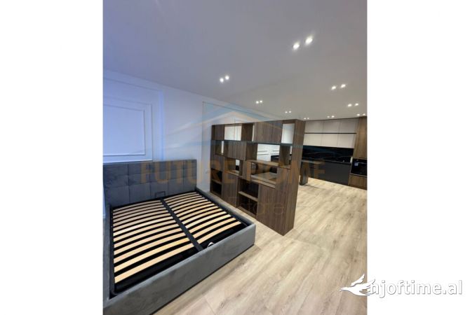 Shtepi ne shitje Apartament ne Tirane, 2+1, Mobilimi E mobiluar, Pagesa 200,000  Euro.