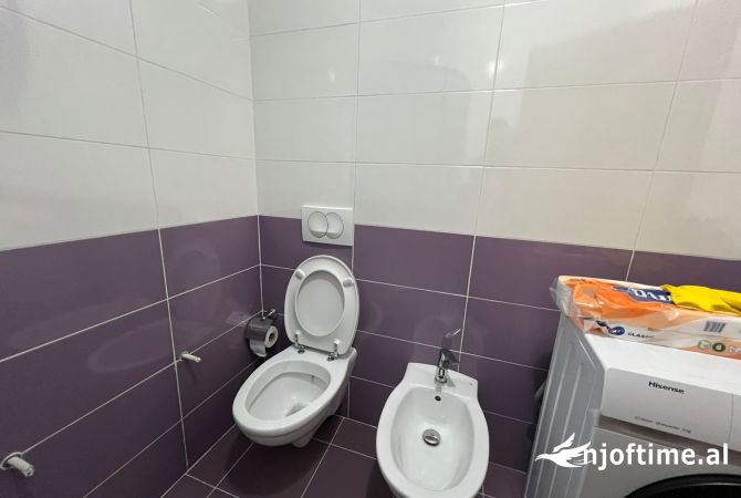 Shtepi me qera Apartament ne Tirane, 1+1, Mobilimi E mobiluar, Pagesa 550  Euro.