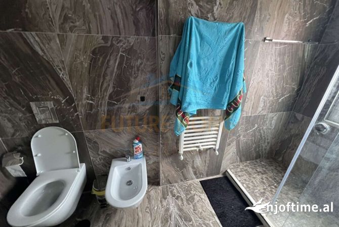 Shtepi me qera Apartament ne Tirane, 2+1, Mobilimi E mobiluar, Pagesa 700  Euro.