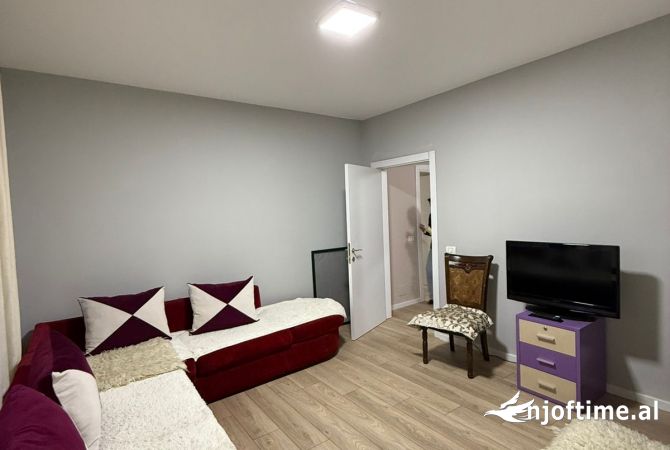 Shtepi me qera 2+1 ne Tirane - 500 Euro