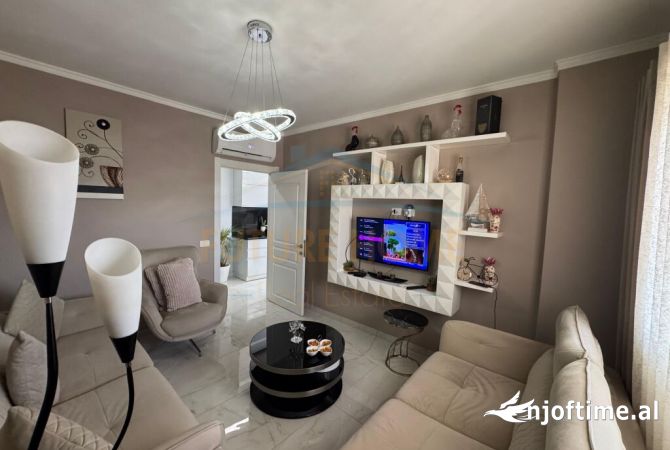 Shtepi ne shitje Apartament ne Durres, 2+1, Mobilimi E mobiluar, Pagesa 133,000  Euro.