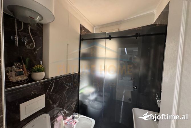 Shtepi ne shitje Apartament ne Durres, 2+1, Mobilimi E mobiluar, Pagesa 133,000  Euro.