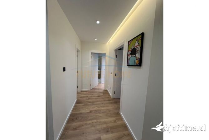 Shtepi me qera Apartament ne Tirane, 2+1, Mobilimi E mobiluar, Pagesa 1,200  Euro.