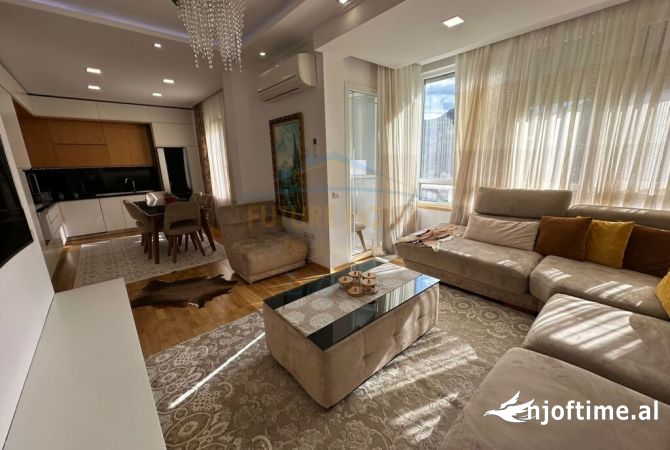 Shtepi ne shitje Apartament ne Tirane, 3+1, Mobilimi E mobiluar, Pagesa 255,000  Euro.