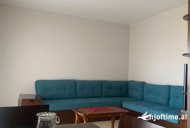 Shtepi me qera 1+1 ne Tirane - 450 Euro