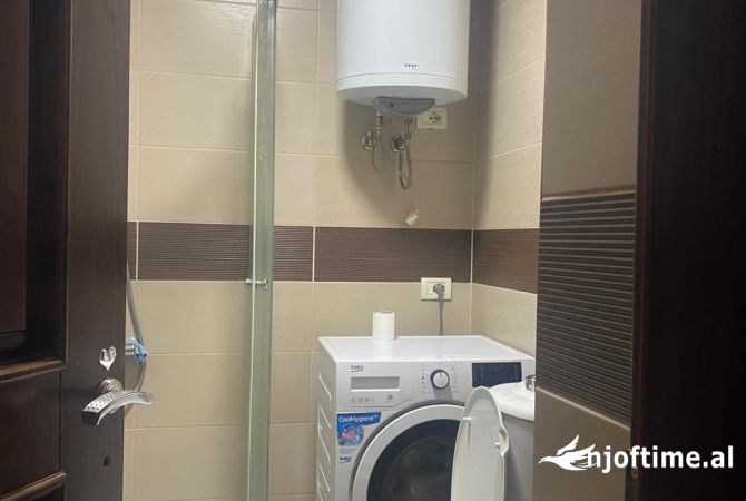 Shtepi me qera Apartament ne Tirane, 1+1, Mobilimi E mobiluar, Pagesa 450  Euro.