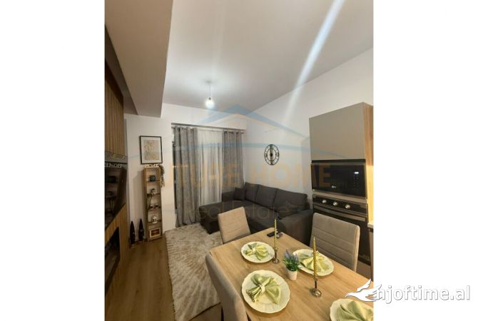 Shtepi me qera Apartament ne Tirane, 1+1, Mobilimi E mobiluar, Pagesa 450  Euro.