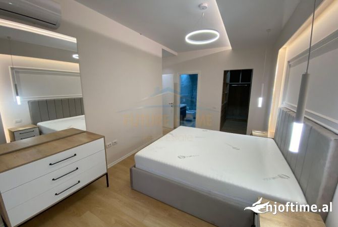 Shtepi me qera Apartament ne Tirane, 2+1, Mobilimi E mobiluar, Pagesa 1,200  Euro.