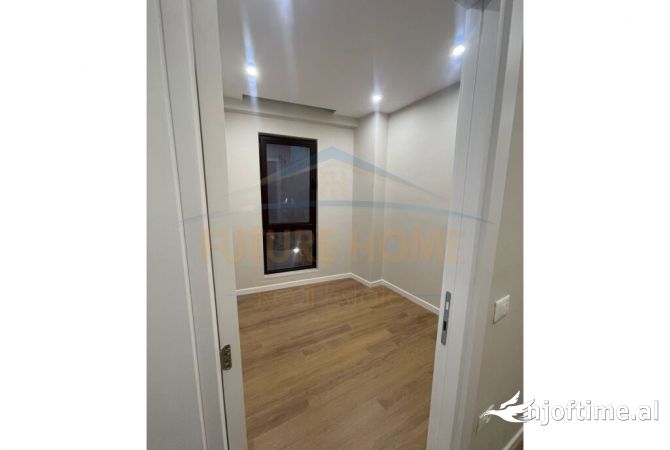 Shtepi me qera 2+1 ne Tirane - 800 Euro
