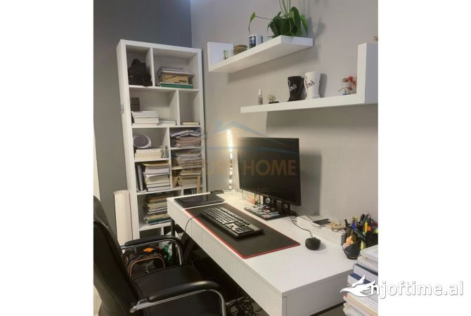 Shtepi ne shitje Apartament ne Tirane, 3+1, Mobilimi E mobiluar, Pagesa 150,000  Euro.