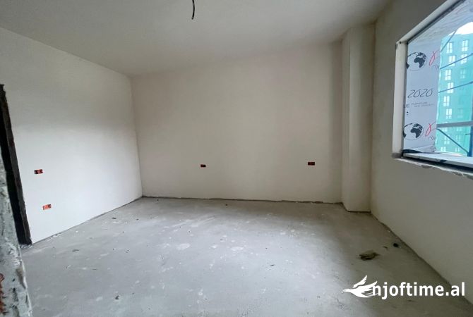 Shtepi ne shitje Apartament ne Tirane, 2+1, Mobilimi Bosh, pa mobiluar, Pagesa 231,800  Euro.