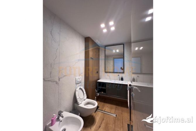 Shtepi me qera Vila Luksoze ne Tirane, 4+1, Mobilimi E mobiluar, Pagesa 4,000  Euro.