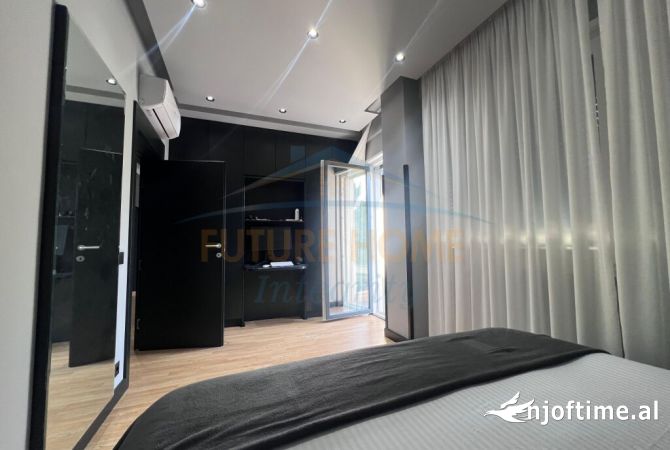 Shtepi me qera Vila Luksoze ne Durres, 4+1, Mobilimi E mobiluar, Pagesa 7,500  Euro.