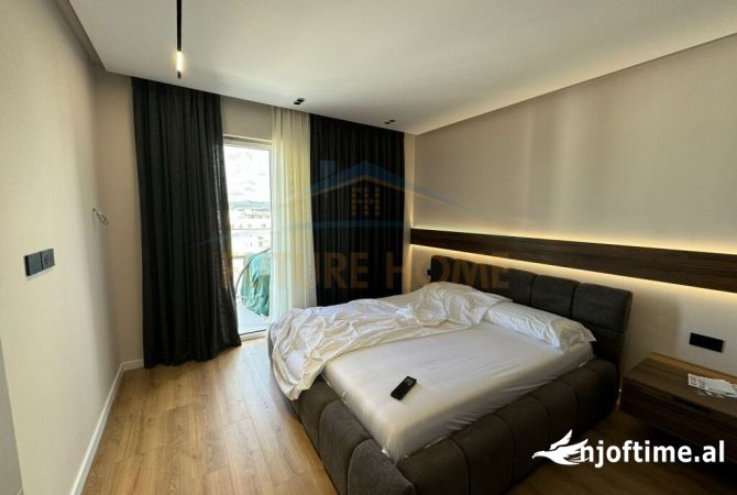 Shtepi ne shitje Penthose(kati i fundit panoramik) ne Durres, 1+1, Mobilimi E mobiluar, Pagesa 230,000  Euro.