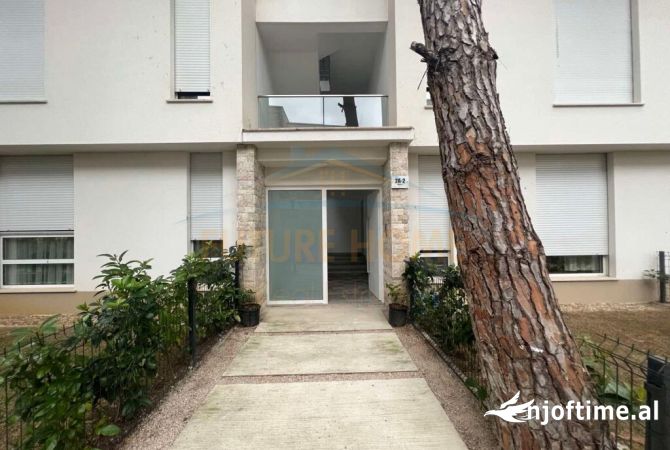 Shtepi ne shitje Apartament ne Durres, 2+1, Mobilimi E mobiluar, Pagesa 360,000  Euro.
