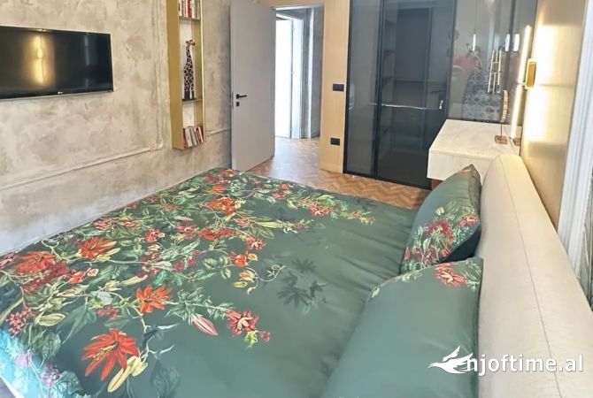 Shtepi me qera Apartament ne Tirane, 1+1, Mobilimi E mobiluar, Pagesa 1,000  Euro.