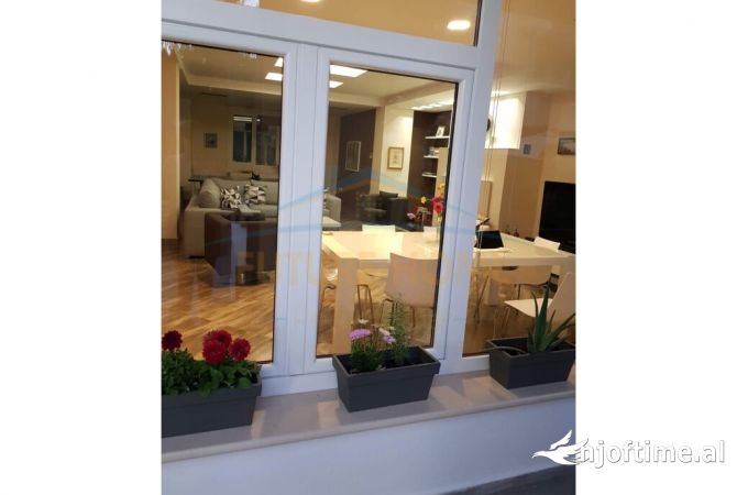 Shtepi ne shitje 3+1 ne Durres - 750,000 Euro