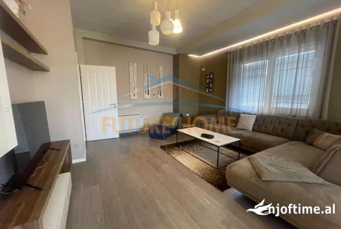 Shtepi me qera Apartament ne Tirane, 2+1, Mobilimi E mobiluar, Pagesa 1,000  Euro.