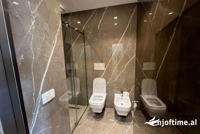 Shtepi me qera 2+1 ne Tirane - 2,500 Euro