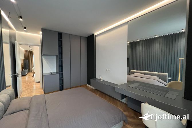 Shtepi me qera Apartament ne Tirane, 2+1, Mobilimi E mobiluar, Pagesa 1,380  Euro.
