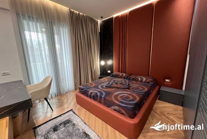 Shtepi me qera Apartament ne Tirane, 2+1, Mobilimi E mobiluar, Pagesa 1,380  Euro.
