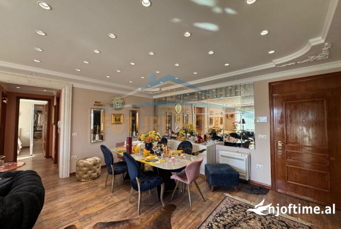 Shtepi me qera Apartament ne Tirane, 2+1, Mobilimi E mobiluar, Pagesa 2,300  Euro.