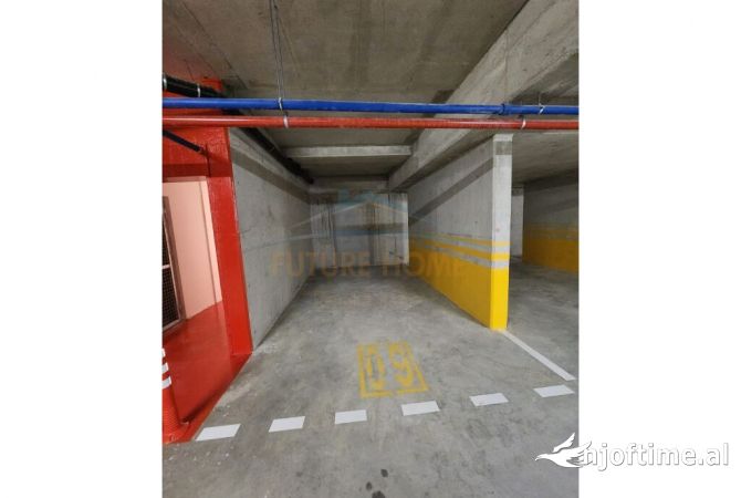 Shtepi ne shitje Apartament ne Tirane, 2+1, Mobilimi Bosh, pa mobiluar, Pagesa 377,000  Euro.