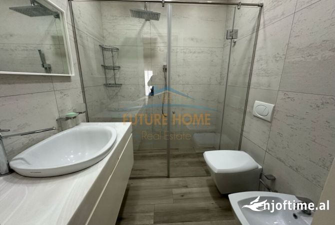 Shtepi me qera Apartament ne Tirane, 3+1, Mobilimi E mobiluar, Pagesa 1,900  Euro.