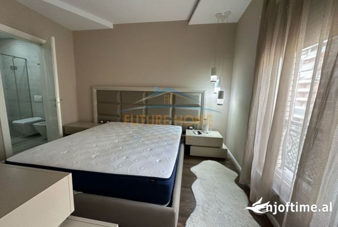 Shtepi me qera Apartament ne Tirane, 3+1, Mobilimi E mobiluar, Pagesa 1,900  Euro.