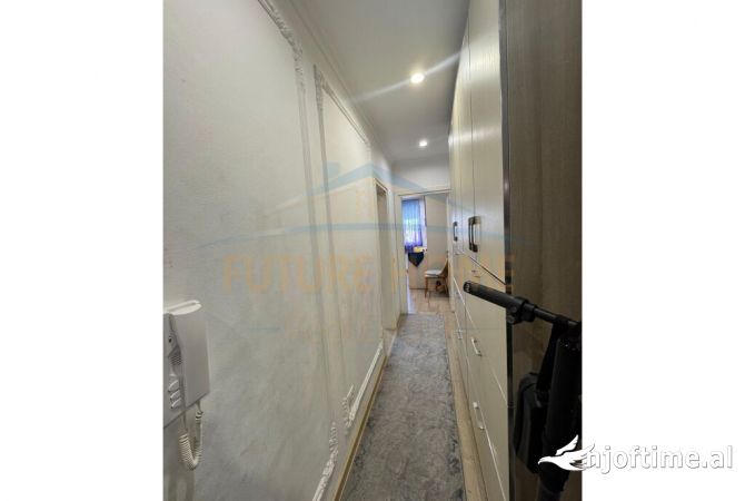 Shtepi ne shitje Apartament ne Tirane, 2+1, Mobilimi E mobiluar, Pagesa 220,000  Euro.