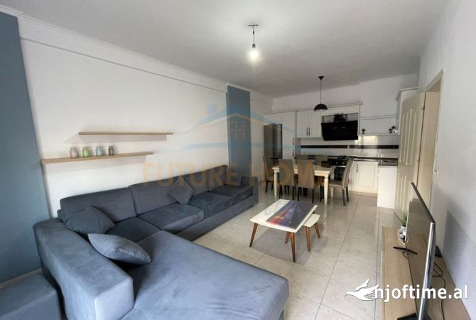 Shtepi me qera Apartament ne Tirane, 2+1, Mobilimi E mobiluar, Pagesa 450  Euro.