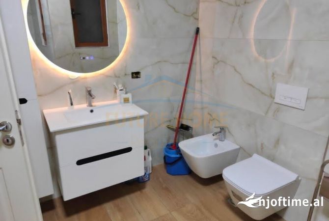 Shtepi me qera Apartament ne Tirane, 2+1, Mobilimi E mobiluar, Pagesa 600  Euro.