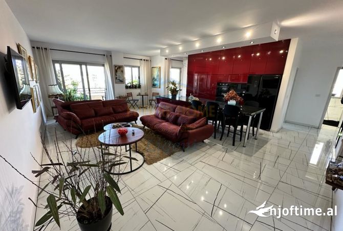 Shtepi ne shitje Apartament ne Tirane, 2+1, Mobilimi E mobiluar, Pagesa 310,000  Euro.