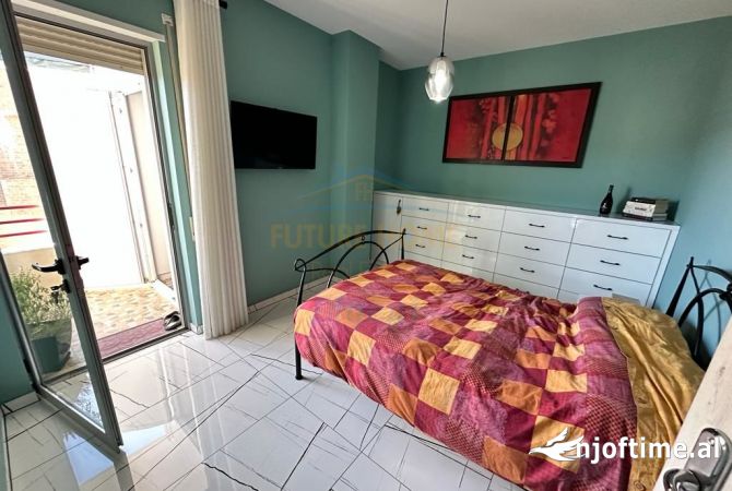 Shtepi ne shitje Apartament ne Tirane, 2+1, Mobilimi E mobiluar, Pagesa 310,000  Euro.