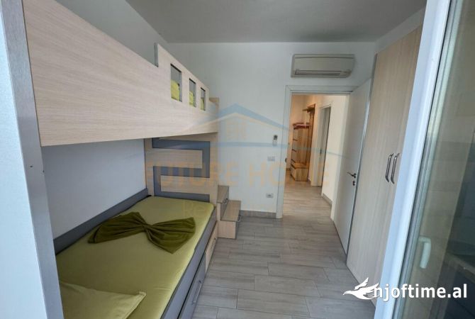 Shtepi ne shitje Apartament ne Durres, 2+1, Mobilimi E mobiluar, Pagesa 235,000  Euro.