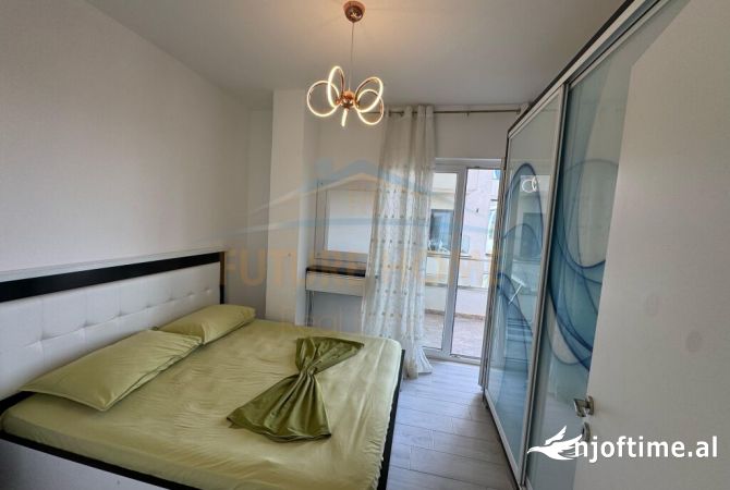 Shtepi ne shitje Apartament ne Durres, 2+1, Mobilimi E mobiluar, Pagesa 235,000  Euro.