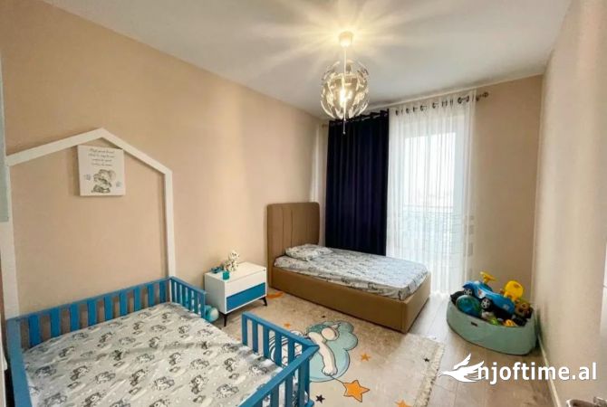 Shtepi me qera Apartament ne Tirane, 2+1, Mobilimi E mobiluar, Pagesa 800  Euro.