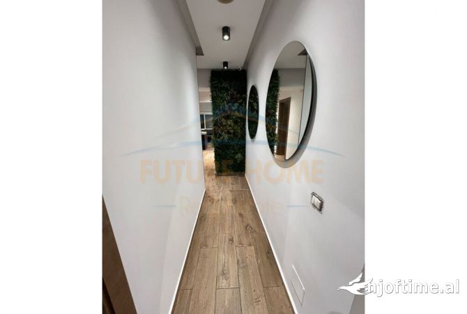 Jepet me Qera, Ambient Biznesi , Petro Nini , Tirane.