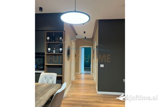 Shtepi me qera Apartament ne Tirane, 2+1, Mobilimi E mobiluar, Pagesa 800  Euro.