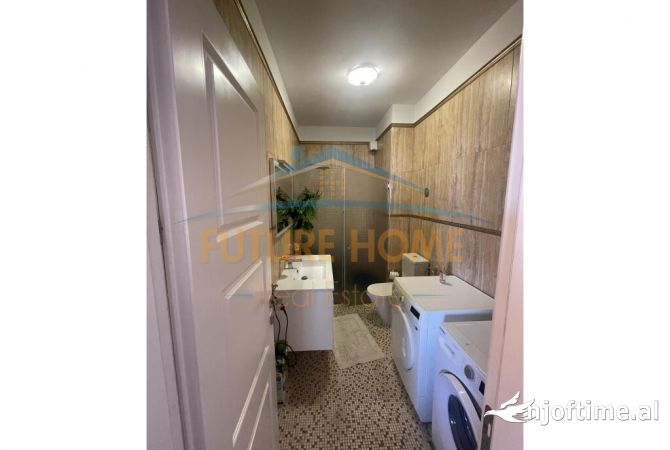 Shtepi ne shitje Apartament ne Tirane, 3+1, Mobilimi E mobiluar, Pagesa 260,000  Euro.