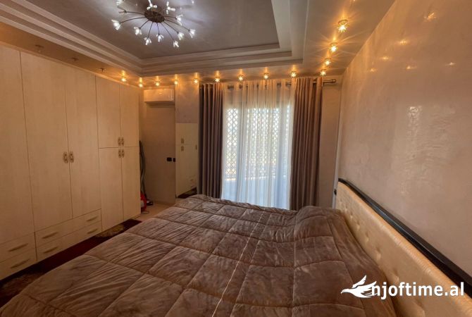 Shtepi ne shitje 2+1 ne Tirane - 300,000 Euro